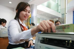 Tăng tín dụng thêm 22%, làm được, nhưng hậu quả thế nào?