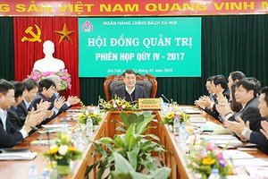Thống đốc NHNN kiêm Chủ tịch HĐQT Ngân hàng Chính sách xã hội Lê Minh Hưng chủ trì phiên họp