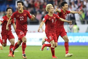 Đội tuyển bóng đá nam Việt Nam vào Tứ kết Asian Cup 2019