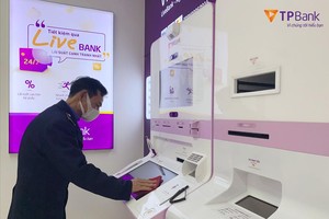 TPBank LiveBank tăng cường việc khử trùng đảm bảo an toàn trong mùa dịch