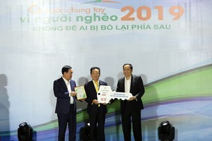 Ông Đỗ Quang Hiển, Chủ tịch HĐQT SHB trong một sự kiện vì cộng đồng.