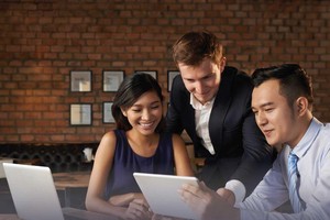 Standard Chartered Việt Nam tặng miễn phí bảo hiểm 24/7 cho khách hàng