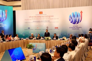 Ông Trần Lưu Quang, Bí thư Trung ương Đảng, Trưởng Ban Chính sách, chiến lược Trung ương, Trưởng Ban Chỉ đạo Đề án chủ trì Diễn đàn