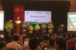 Tại hội nghị, các nhà đầu tư đối thoại với Ban quản lý Khu công nghệ cao Hòa Lạc các vấn đề liên quan đến đầu tư