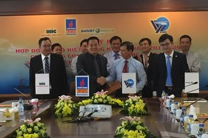 3 doanh nghiệp ký hợp đồng bảo hiểm với Tổng Công ty Trực Thăng Việt Nam