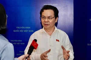 ĐBQH Hoàng Văn Cường (đoàn Hà Nội) - Ảnh: M.M