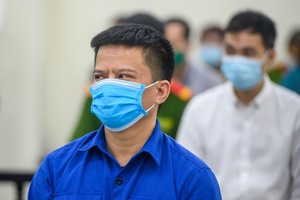 Bị cáo Nguyễn Đức Đảng, Chủ tịch HĐQT Công ty cổ phần Thiết bị y tế Hoàng Nga tại phiên sơ thẩm sáng 17/4.