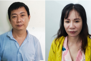 Khởi tố 2 chủ tiệm vàng và 3 đối tượng vận chuyển trái phép 14 kg vàng qua biên giới