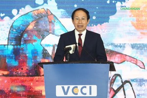 Ông Lê Tiến Châu, Uỷ viên Trung ương Đảng, Bí thư Thành uỷ, Trưởng Đoàn đại biểu Quốc hội TP. Hải Phòng phát biểu tại lễ công bố PCI 2024 sáng 6/5 (Ảnh: M. Minh)