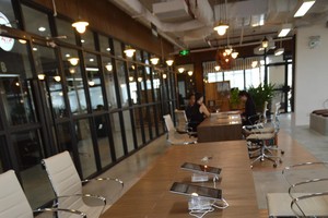  AIA Exchange được trang bị công nghệ cao thay thế giấy tờ