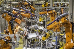 Ngành công nghiệp ô tô và công nghiệp chế tạo đang tích cực nhất trong việc chuyển đổi sang phát triển các phần mềm mới (ảnh internet)