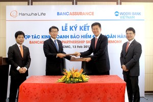 Hanwha Life Việt Nam hợp tác với Woori Bank