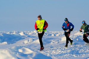 Với cự ly hơn 42 km, cuộc thi Marathon Bắc Cực 2018 được xem là một trong những cuộc thi chạy bộ khắc nghiêt nhất thế giới.