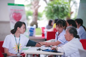 Manulife Việt Nam tổ chức nhiều hoạt động tri ân cộng đồng