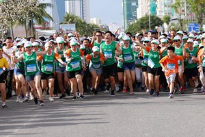 Manulife tài trợ dài hạn marathon quốc tế Đà Nẵng