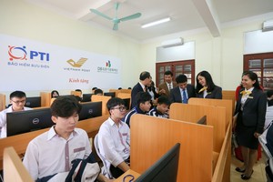 PTI tiếp tục trao tặng phòng máy tính cho Trường THPT Việt Bắc, Lạng Sơn 