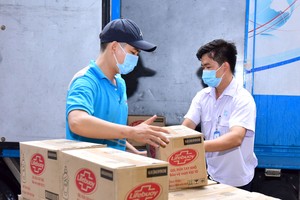 Lifebuoy tài trợ gói sản phẩm hơn 11 tỷ đồng chống Covid-19 
