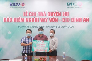 BIC tạm ứng chi trả 500 triệu đồng cho khách hàng tại Đăk Lăk