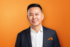 Ông Phương Tiến Minh - Tân Tổng Giám đốc FWD Việt Nam giàu kinh nghiệm trong lĩnh vực ngân hàng và bảo hiểm.