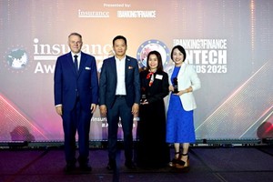 FWD Việt Nam được vinh danh tại lễ trao giải Insurance Asia Awards được tổ chức tại Singapore vừa qua