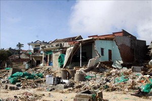 Nhiều địa phương chịu ảnh hưởng nặng nề sau cơn bão số 13. Ảnh: Internet