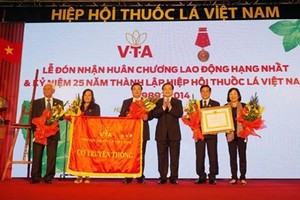 Các doanh nghiệp Hiệp hội Thuốc lá nộp ngân sách đạt mốc 1 tỷ USD