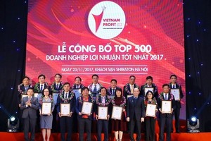 Tổ chức Lễ công bố 500 doanh nghiệp lợi nhuận tốt nhất 2017