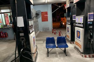 Hà Nội: Găm hàng không bán, cây xăng ở 95 Vũ Ngọc Phan bị lập biên bản xử lý