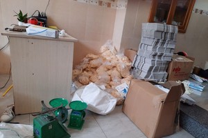 TP.HCM: Kiểm tra thu giữ hàng triệu khẩu trang kém chất lượng tại 5 cơ sở sản xuất