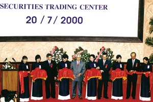 TTCK Việt Nam ngày khai mở 20/7/2000