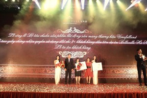Vimefulland bàn giao “sổ đỏ” cho 21 cư dân đầu tiên dự án Belleville Hà Nội