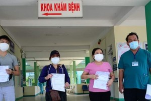 Những bệnh nhân Covid-19 được xuất viện chiều 29/8 tại Đà Nẵng