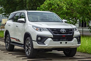 Triệu hồi 190 xe Toyota Fortuner để thay thế ống chân không bầu trợ lực phanh