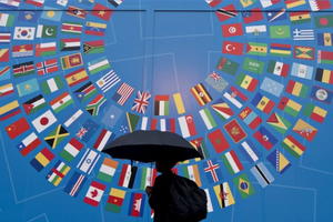 Các chuyên gia dự báo kinh tế thế giới khó có thể tăng tốc khi bất ổn do Covid-19 chưa dứt.