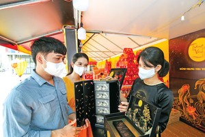 Một cửa hàng bánh Trung thu của Mondelez Kinh Đô.