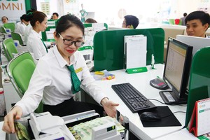 Cả ngân hàng lớn cũng phải “căng mình” trích lập dự phòng để bao nợ xấu