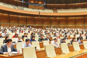 Một phiên họp toàn thể của Quốc hội khoá XIV.