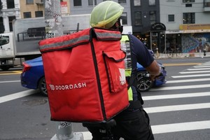 Dịch vụ giao đồ ăn DoorDash tại Mỹ. (Nguồn: ZUMA Press)