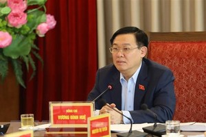 Bí thư Thành ủy Hà Nội Vương Đình Huệ phát biểu tại buổi làm việc. (Ảnh: Văn Điệp/TTXVN)