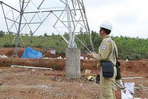 Đường dây 500 kV Dốc Sỏi - Pleiku 2 chờ mặt bằng trên nhiều hàng mục