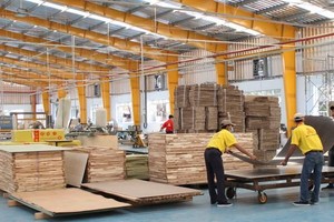 Việt Nam là một trong những nước xuất khẩu lớn đồ gỗ và nội thất vào Anh, với kim ngạch gần 422 triệu USD năm 2019.