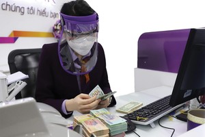 Thu nhập ngoại hối của các ngân hàng có thể giảm năm nay