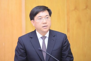 Thứ trưởng Trần Duy Đông