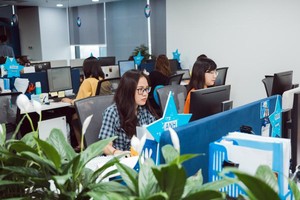 Ảnh minh hoạ: Lao động Việt Nam làm việc tại công ty tuyển dụng nhân sự Nhật Bản, có văn phòng tại TP.HCM.