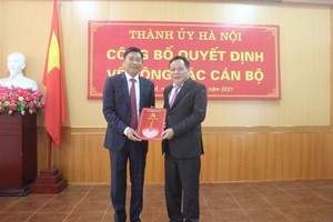 Ông Đỗ Anh Tuấn (SN 1971), Bí thư Quận ủy Tây Hồ, Chủ tịch HĐND quận Tây Hồ thôi giữ chức Bí thư Quận ủy Tây Hồ (nhiệm kỳ 2020 - 2025) và được bổ nhiệm giữ chức vụ Giám đốc Sở Kế hoạch và Đầu tư TP Hà Nội.