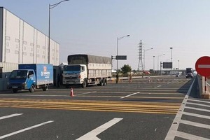 Doanh nghiệp logistics xin giảm phí cầu đường