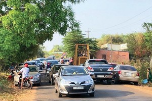 Cuộc chơi của “cò đất” vùng ven