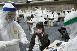 Lãnh đạo Bộ Y tế khuyến cáo cần cảnh giác với làm sóng dịch tại các khu công nghiệp ở Bắc Ninh