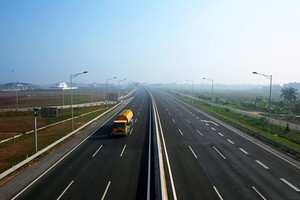 Xây dựng 5.000 km đường cao tốc - cuộc cách mạng về hạ tầng giao thông: (Kỳ IV) Những gợi mở quý từ “Việt Nam thu nhỏ”