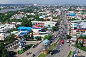 Dự án Cải tạo, mở rộng Quốc lộ 13 “bất động”: Doanh nghiệp địa ốc sốt ruột